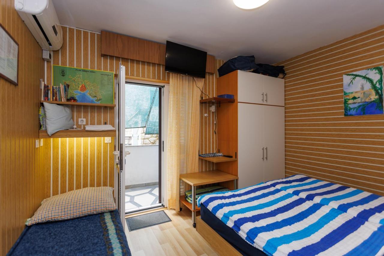 קרק Apartments Pika מראה חיצוני תמונה
