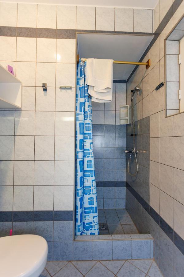 קרק Apartments Pika מראה חיצוני תמונה